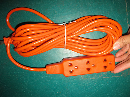 Material do condutor de cobre sem oxigénio com cadeia descartável Protector contra sobrevolumes Faixa de alimentação Laranja Euro 2 Plug de alfinete redondo SJT 2/16AWG