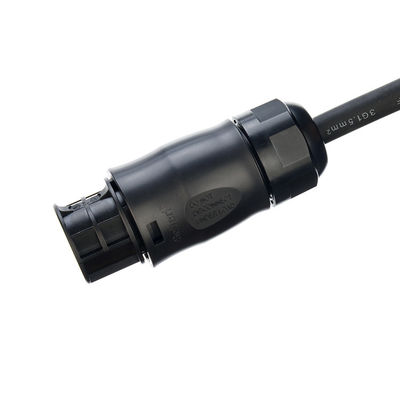 Cable de micro inversor fotovoltaico de cobre conductor solar sem oxigénio BC01 Schuko Plug IP68