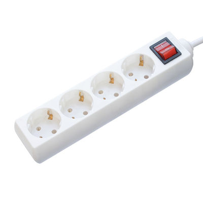 Faixa de alimentação padrão da UE com 4 tomadas Proteção contra sobretensão Switch USB A Portas de saída H05VV-F 3x1.25MM2 Cabo e UK 3 Pin Plug