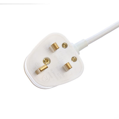 Faixa de alimentação padrão da UE com 4 tomadas Proteção contra sobretensão Switch USB A Portas de saída H05VV-F 3x1.25MM2 Cabo e UK 3 Pin Plug