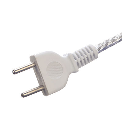 Ac fio de ferro com conector 1.8m cabo de energia E27 base de lâmpada 220v 16a no Paquistão Karachi