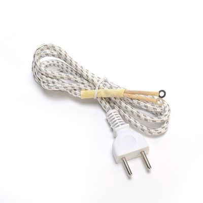 2 cordões de energia de pinos no Paquistão Karachi Cabos de fio trançado para ferro 1.8m Tratamento de acabamento branco Tubo de contração térmica e tubo de fibra de vidro