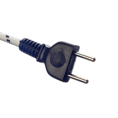 2 cordões de energia de pinos no Paquistão Karachi Cabos de fio trançado para ferro 1.8m Tratamento de acabamento branco Tubo de contração térmica e tubo de fibra de vidro