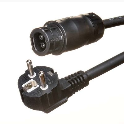 Cabos de extensão Schuko de comprimento personalizado com material de isolamento de borracha e conector BC05 IP68 para microinversor modelo