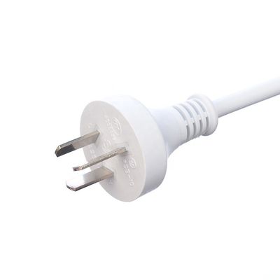 SAA 3 Pin Plug Unrewireable Outdoor Holiday Extension Cord com cabo H05VV-F 3x0.75MM2 e tipo de extremidade masculina IEC 60227